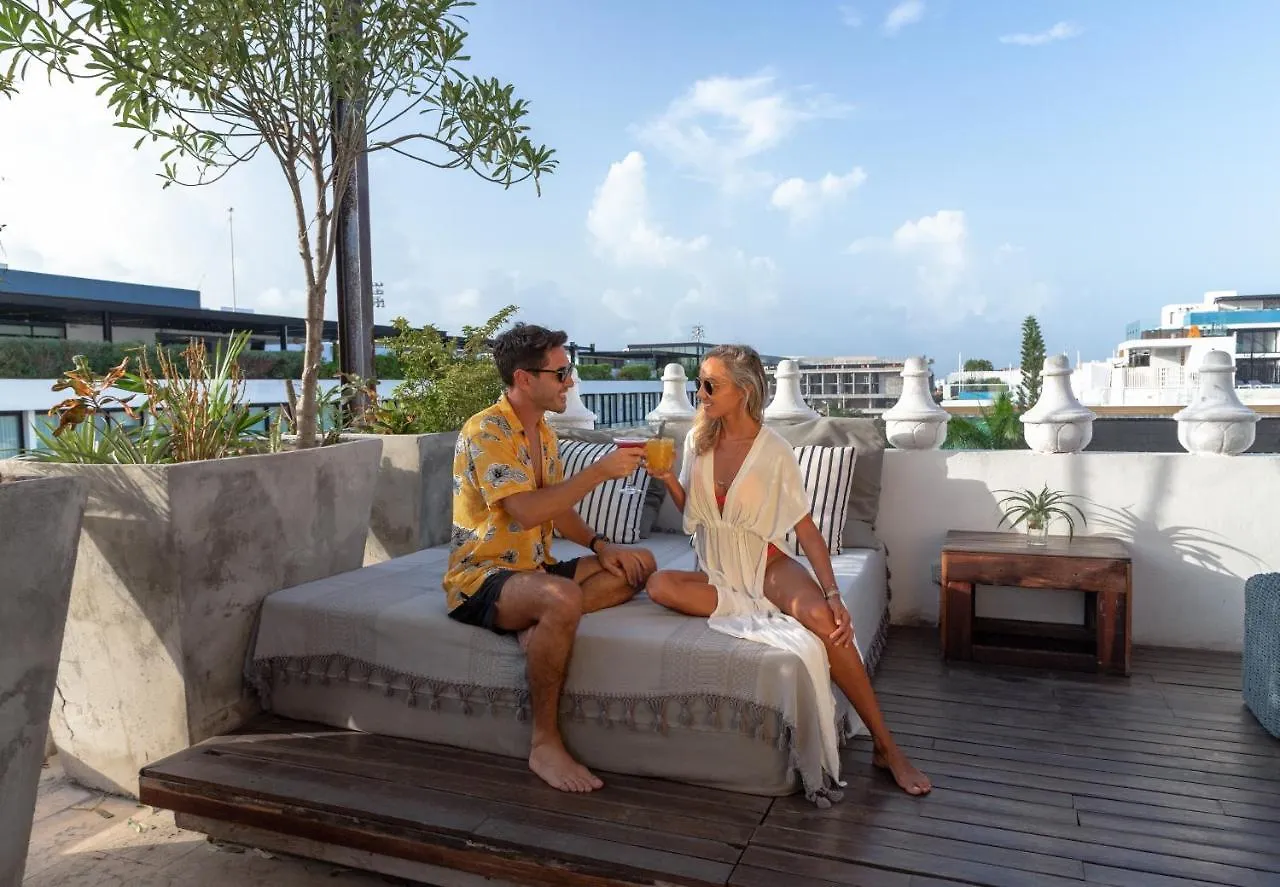 Be Playa Hotel Boutique & Rooftop Bar Playa del Carmen