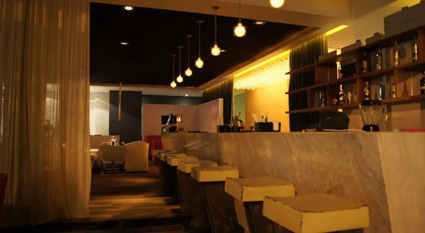 Be Playa Hotel Boutique & Rooftop Bar Playa del Carmen