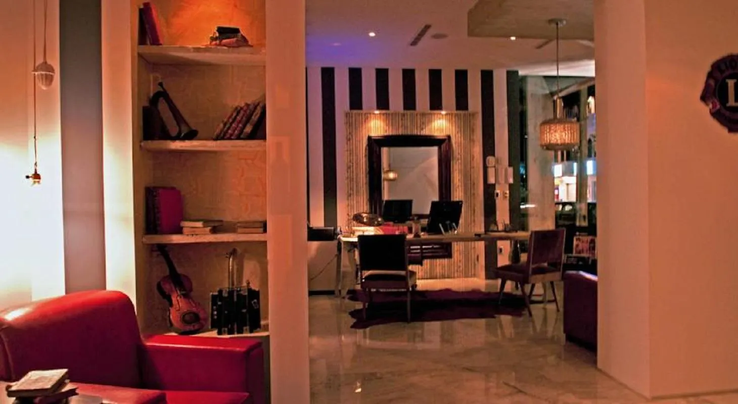 Be Playa Hotel Boutique & Rooftop Bar Playa del Carmen